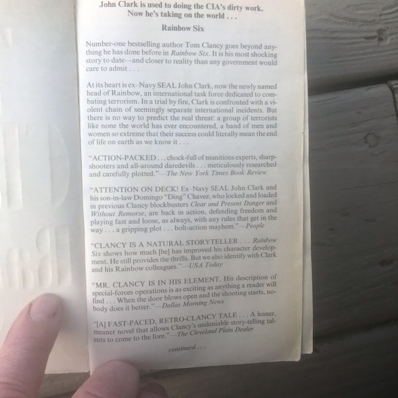 Tom Clancy - author 1 hardcover book/2 paperback - Picture 3 of 8